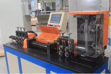 HWASHI 1.1mm-9mm High Speed Steel Wire Straightening Machine,Αυτόματη περιστρεφόμενη γραμμωτή και μηχανή κοπής